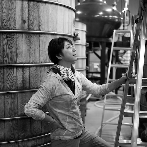 講　師：吉川 由美（YUMI YOSHIKAWA）